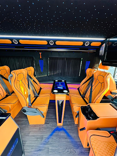 Dubai Royal Limousine — AUTOMOTIVE in Dubai