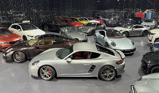 Zeus Auto Warehousing LLC — AUTOMOTIVE in Dubai — photo 1