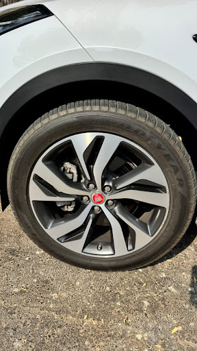 Tire fixer Service - Mobile Tyre Repair — AUTOMOTIVE in Dubai — photo 1