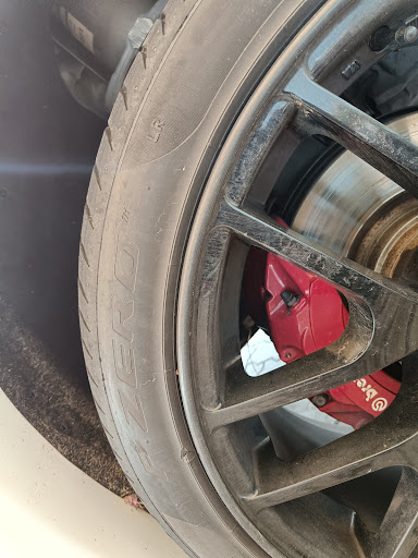 Tyre & Battery Sales and Repairing- Emergency Tyre & Battery Change — AUTOMOTIVE in Dubai — photo 1