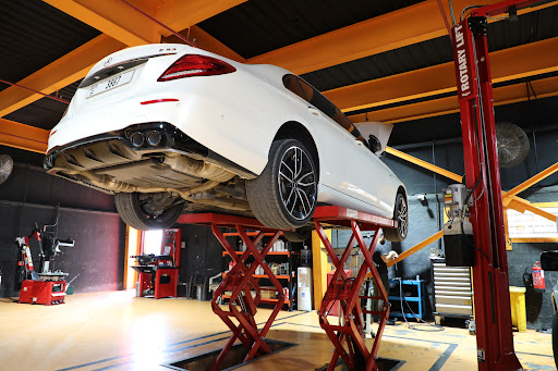 Dluxe Service Centre دي لوكس لصيانة المركبات والاطارات — AUTOMOTIVE in Dubai — photo 3
