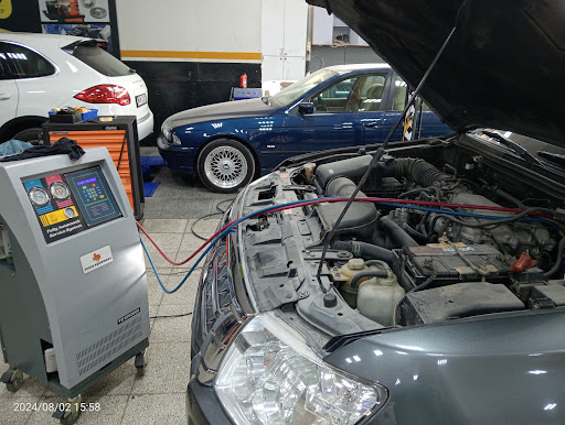 Al Meeraj Auto Repairing Workshop - Ev, Hybird Car Repair Expert — AUTOMOTIVE in Dubai — photo 3