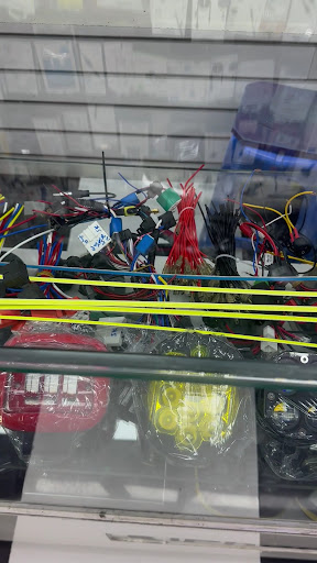 Pit stop car accessories بيت استوب زينه السيارات — AUTOMOTIVE in Dubai — photo 1