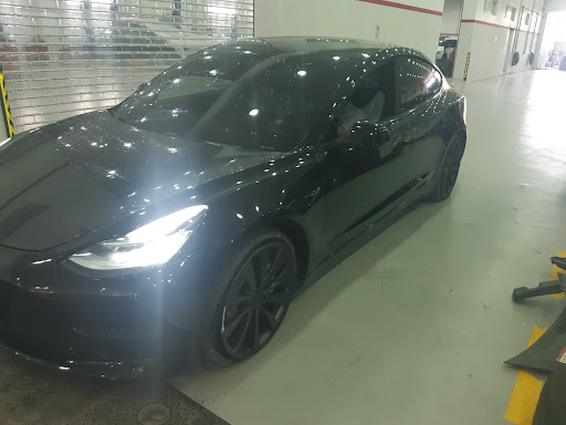 Tesla body shop — AUTOMOTIVE in Dubai — photo 2