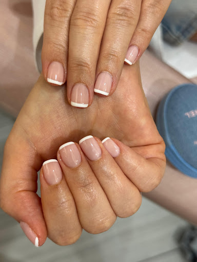 Sisters Beauty Lounge Hair Salon - Jumeirah Beach Residences — BEAUTY in Dubai — photo 1