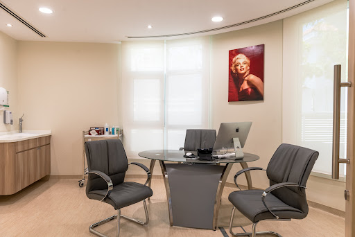 Clinica Errami - Aesthetic Clinic in Jumeirah | Medical Clinic in Jumeirah | Polyclinic in Dubai. | افضل عيادة تجميل في دبي — BEAUTY in Dubai — photo 3