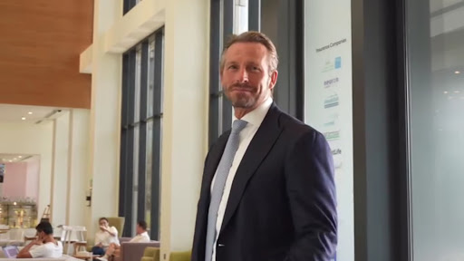 Dr. Mario Russo - Plastic Cosmetic Surgeon in Dubai | Mommy Makeover | Liposuction | Breast Augmentation — BEAUTY in Dubai — photo 1