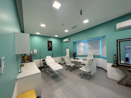 Cyrus poly Clinic — BEAUTY in Dubai — photo 2