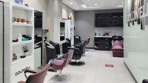Crossover Hair Salon – Burjuman — BEAUTY in Dubai — photo 1
