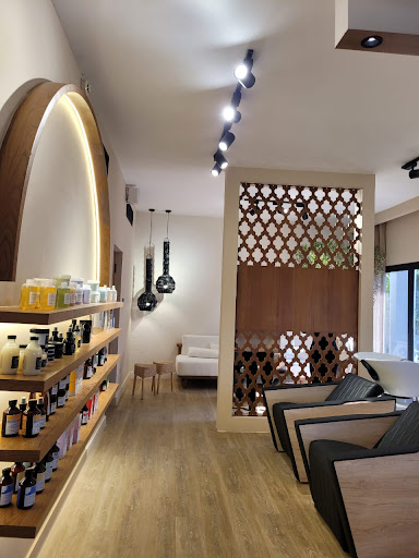 Snob Salon & Boutique — BEAUTY in Dubai — photo 3