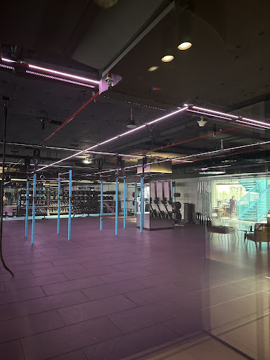 Studio Republik Fitness Center LLC — BEAUTY in Dubai — photo 3