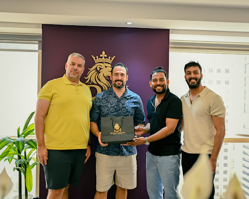 Rich Man Associate — BUSINESS in Dubai — photo 1