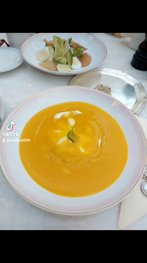 Ladurée Dubai Mall Fashion Avenue — BUSINESS in Dubai — photo 2