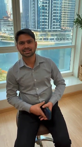 Dental Implantologist UAE — HEALTHCARE in Dubai — photo 1