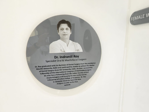 Dr. Indraniil Roy - Oral & Maxillofacial Surgeon and Implantologist Specialist in Dubai — HEALTHCARE in Dubai — photo 1