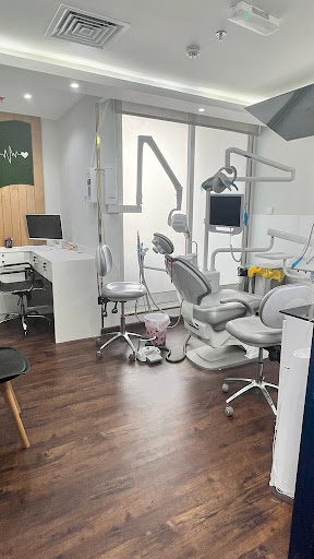 Family Dental Clinic — HEALTHCARE in Dubai — photo 1