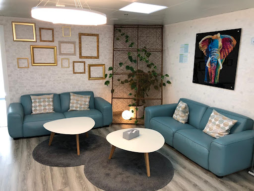 Vienna Dental Clinic — HEALTHCARE in Dubai — photo 2