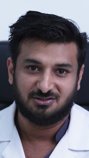 Smile Essentials Dental Clinic L.L.C, Karama Dubai — HEALTHCARE in Dubai — photo 1