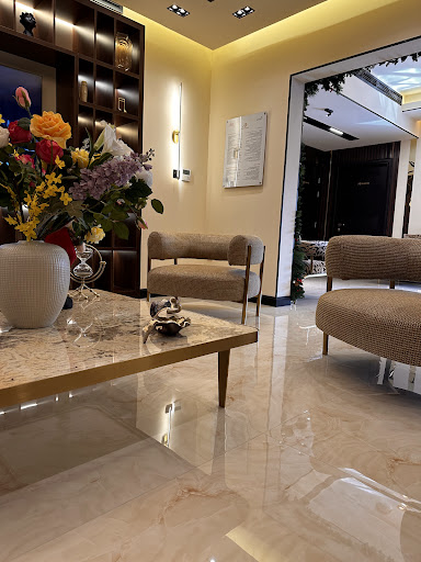 Monde de cannes — HEALTHCARE in Dubai — photo 2