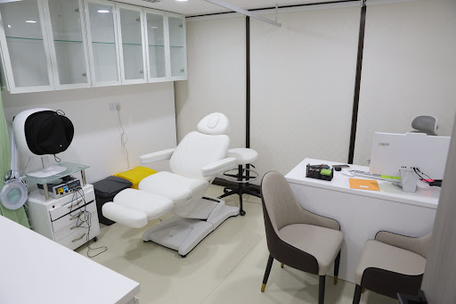 Sanare Polyclinic — HEALTHCARE in Dubai — photo 2