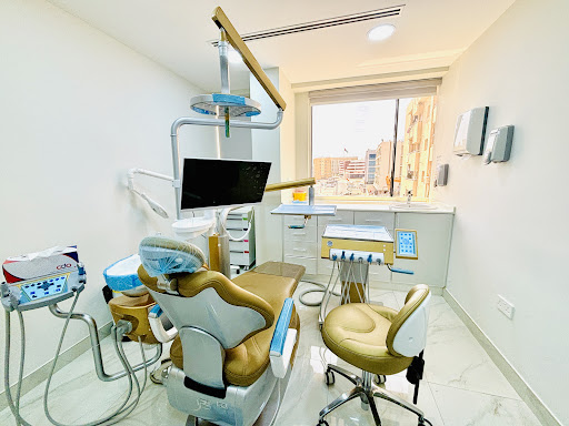 FLOSS AND GLOSS SKIN AND DENTAL CLINIC — HEALTHCARE in Dubai — photo 2
