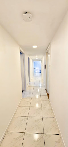 CLOVER GOLD MEDICAL CENTRE -Satwa — HEALTHCARE in Dubai — photo 1