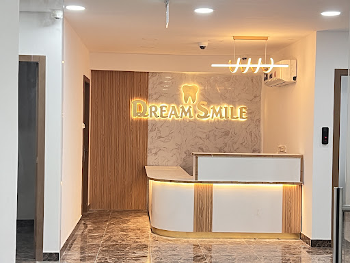 DREAM SMILE DENTAL CLINIC LLC - Best Dental Clinic | Teeth Whitening| Gold and Silver Teeth |Zirconia Bridges In Deira ,Dubai — HEALTHCARE in Dubai — photo 3