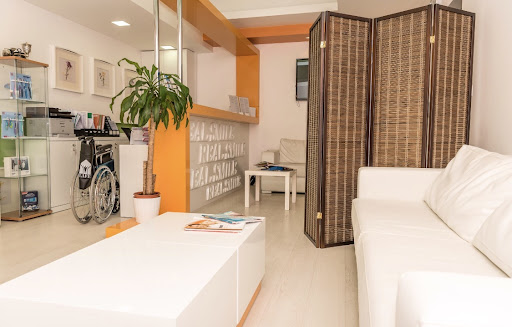 Real Smile Dental Clinic — HEALTHCARE in Dubai — photo 1