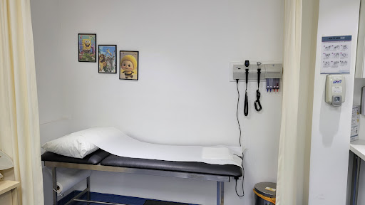 Dr. Abdullah Ahmad Issa Pediatric clinic عيادة الدكتور عبد الله أحمد عيسى لطب الأطفال — HEALTHCARE in Dubai — photo 1