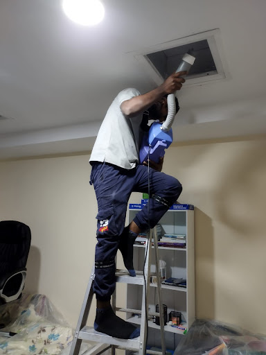 Burj Al Dar - Tech Contractor - General Maintenance - AC unit Fix Contracting — HOME-SERVICES in Dubai — photo 3