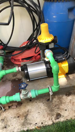 Emergency Plumber in The Springs | Emergency Water Pump Repair Dubai | Apex Facilities Maintenance LLC — HOME-SERVICES in Dubai — photo 1