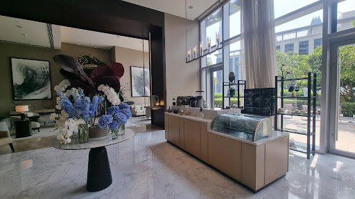 The Infinity Pool • Address Sky View — HOME-SERVICES in Dubai — photo 3